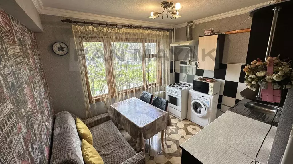 3-к кв. Адыгея, Майкоп ул. Карла Маркса, 10 (62.7 м) - Фото 1