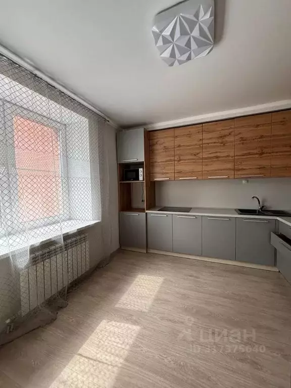 1-к кв. Омская область, Омск ул. Красный Путь, 143к3 (51.2 м) - Фото 1