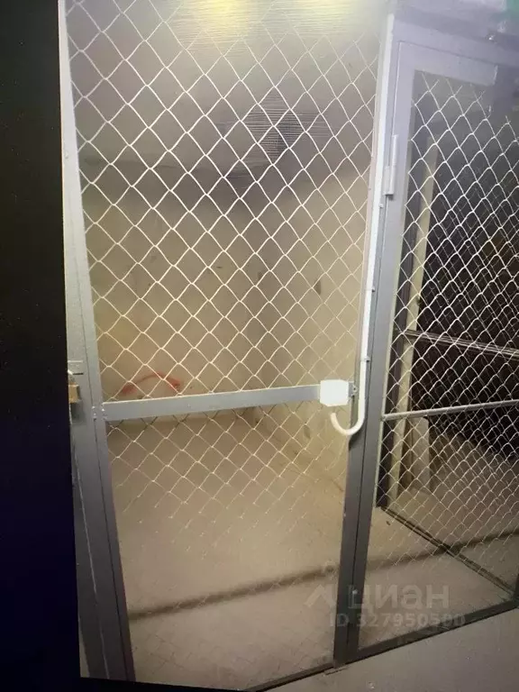 Гараж в Санкт-Петербург Уральская ул., 21 (5 м) - Фото 1