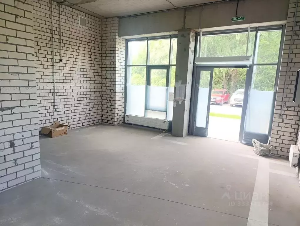 Помещение свободного назначения в Татарстан, Казань ул. Азата ... - Фото 1