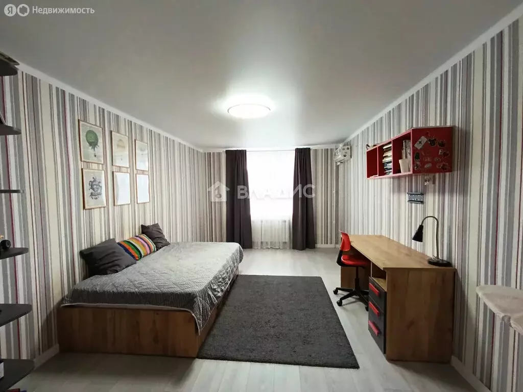 3-комнатная квартира: Шебекино, улица Ленина, 90 (76.8 м) - Фото 0