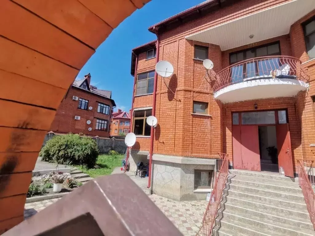 4-к кв. Ставропольский край, Ессентуки Майская ул., 10 (245.4 м) - Фото 2