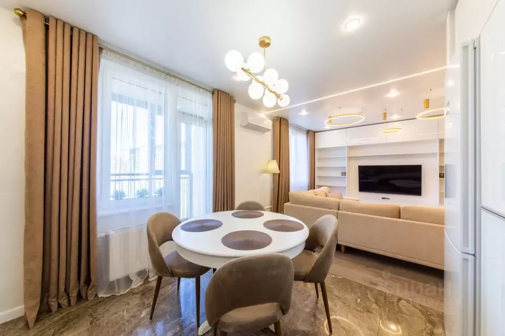 3-к кв. Санкт-Петербург Петровский просп., 24к3 (82.7 м) - Фото 1