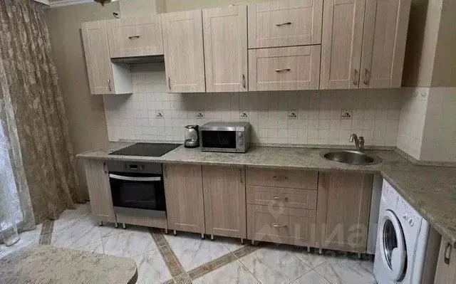 2-к кв. Омская область, Омск бул. Архитекторов, 4/1 (60.0 м) - Фото 1