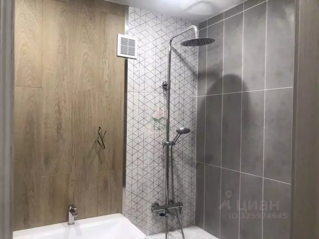 1-к кв. Саратовская область, Энгельс ул. Колотилова, 100 (40.5 м) - Фото 1