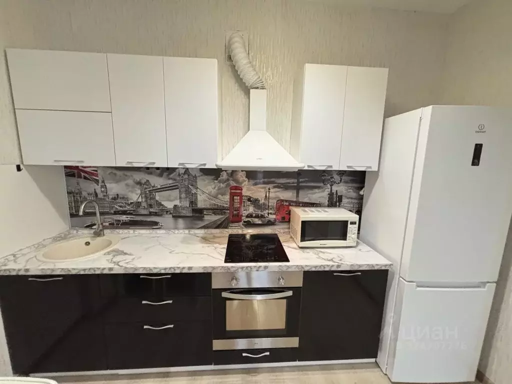 2-к кв. Пермский край, Пермь ул. Революции, 48Б (50.0 м) - Фото 2