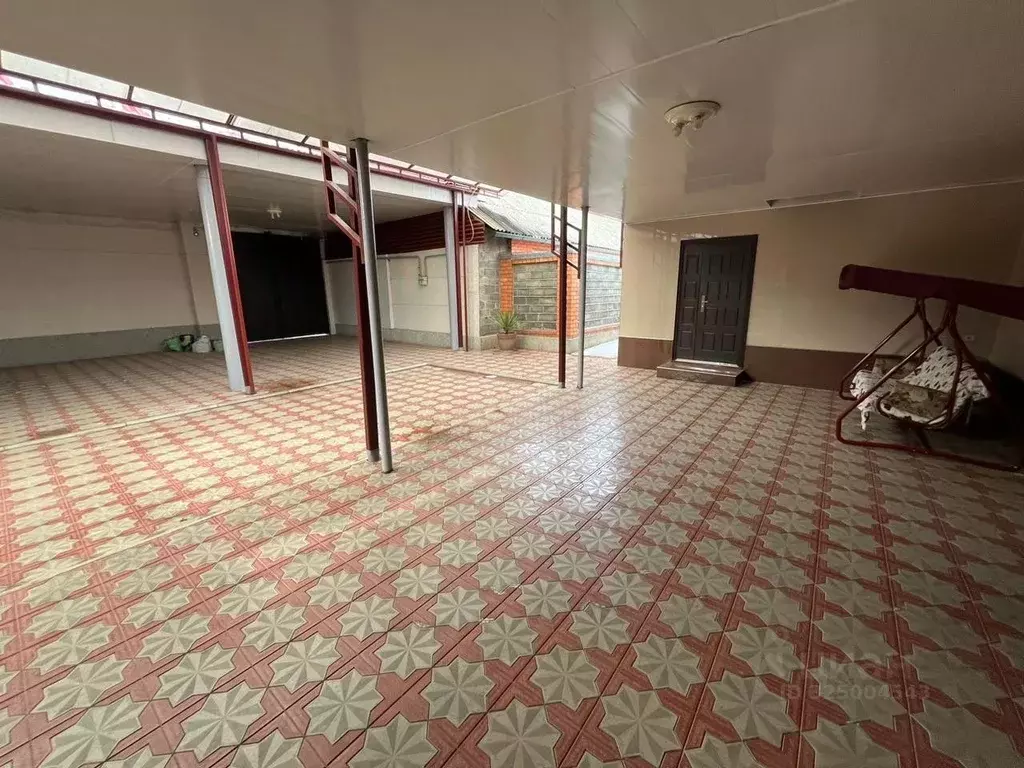 Дом в Северная Осетия, Ардон ул. Братьев Дзугаевых, 135 (200 м) - Фото 1