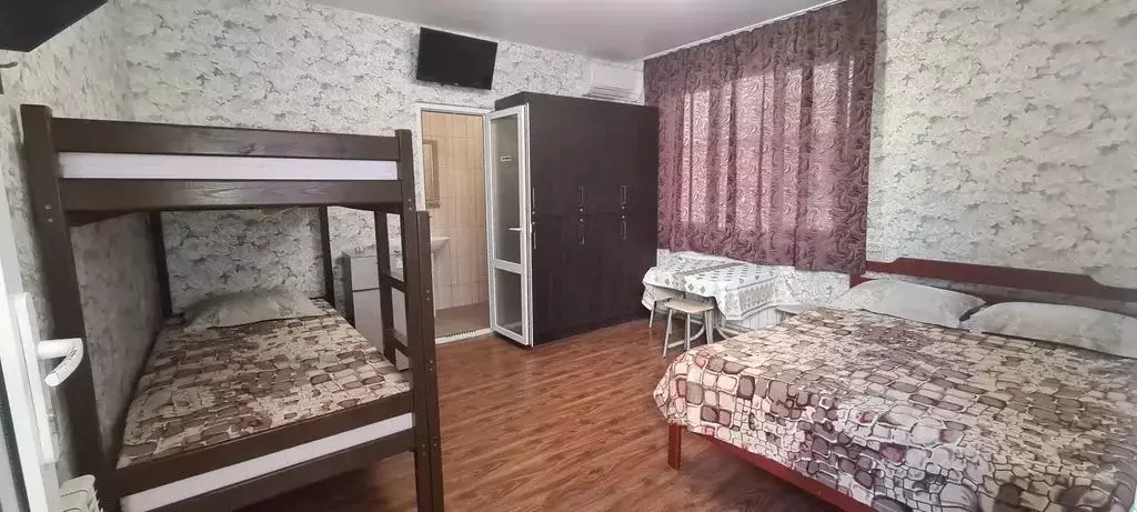 Комната Краснодарский край, Сочи Адлер жилрайон, ул. Взлетная, 22 - Фото 1