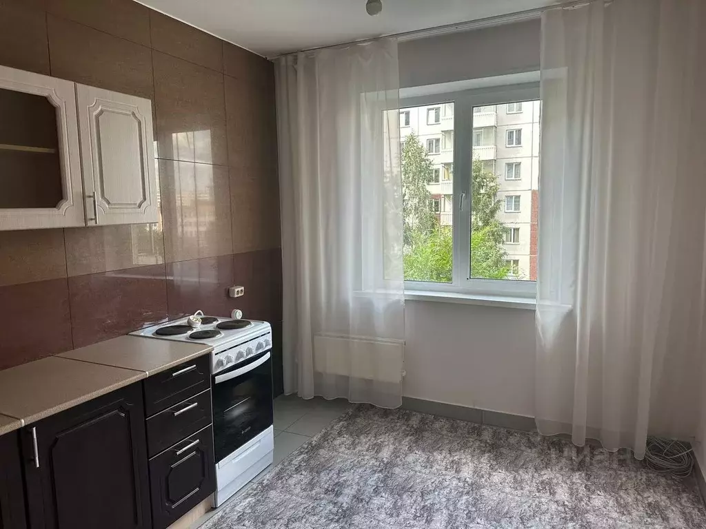 3-к кв. Красноярский край, Красноярск ул. Молокова, 46 (67.0 м) - Фото 2