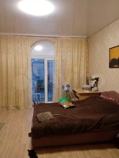 Комната 20,5 м в 3-к., 2/2 эт. - Фото 0