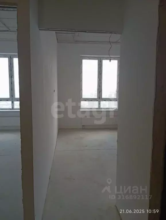 3-к кв. Волгоградская область, Волгоград Ополченская ул., 27Б (60.8 м) - Фото 0