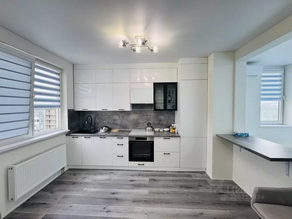 2-к кв. Крым, Симферопольский район, Молодежное пгт  (93.0 м) - Фото 2