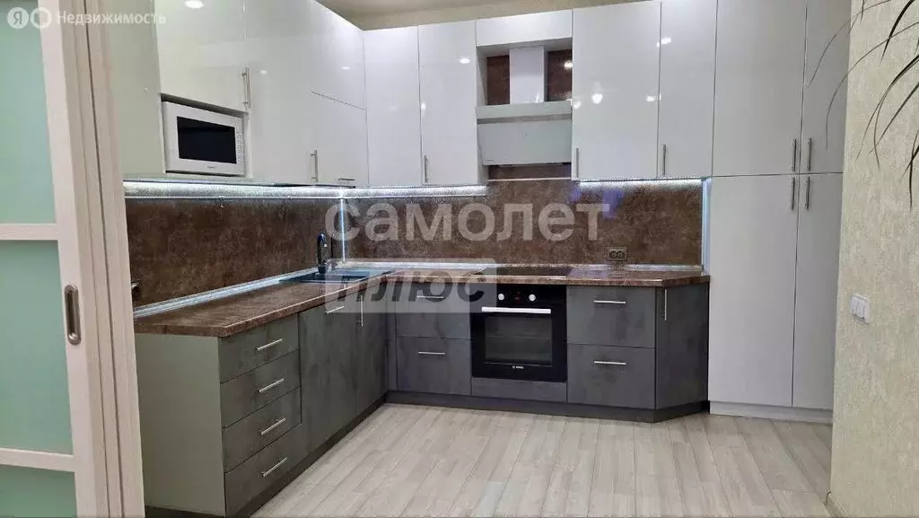 2-комнатная квартира: Уфа, улица Цюрупы, 145/1 (65 м) - Фото 2