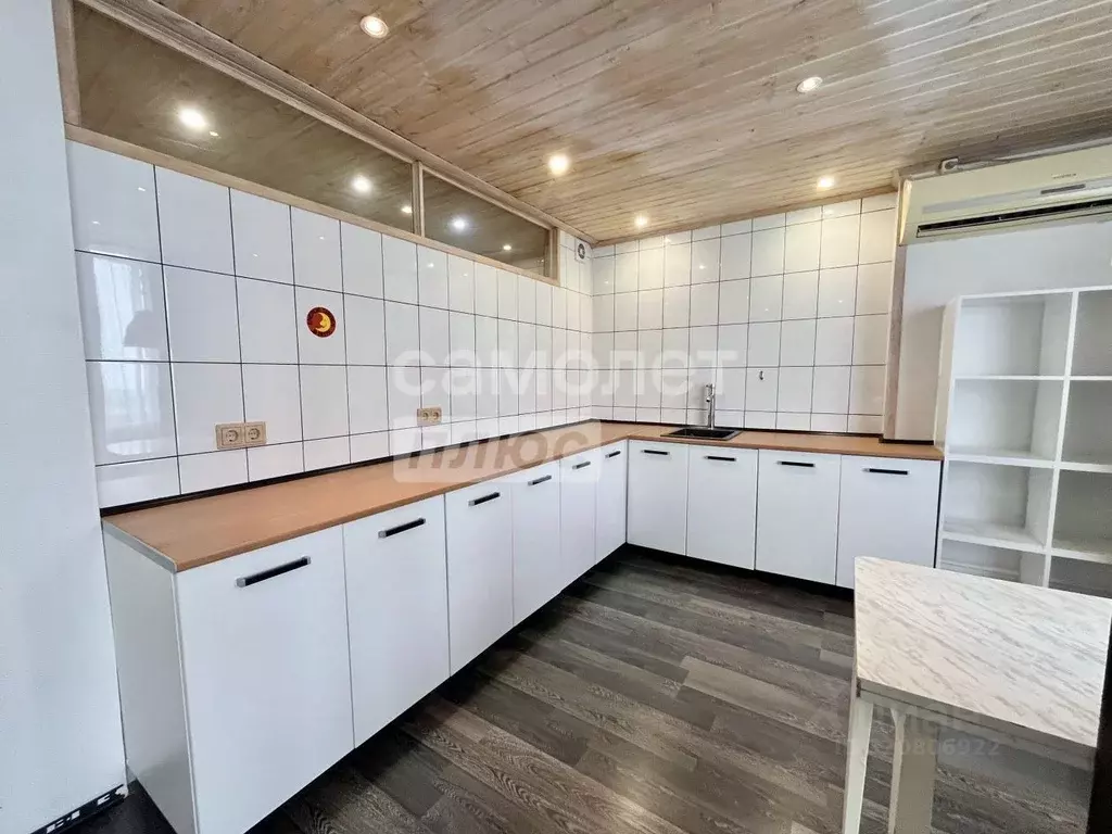 Помещение свободного назначения в Ульяновская область, Ульяновск ул. ... - Фото 1