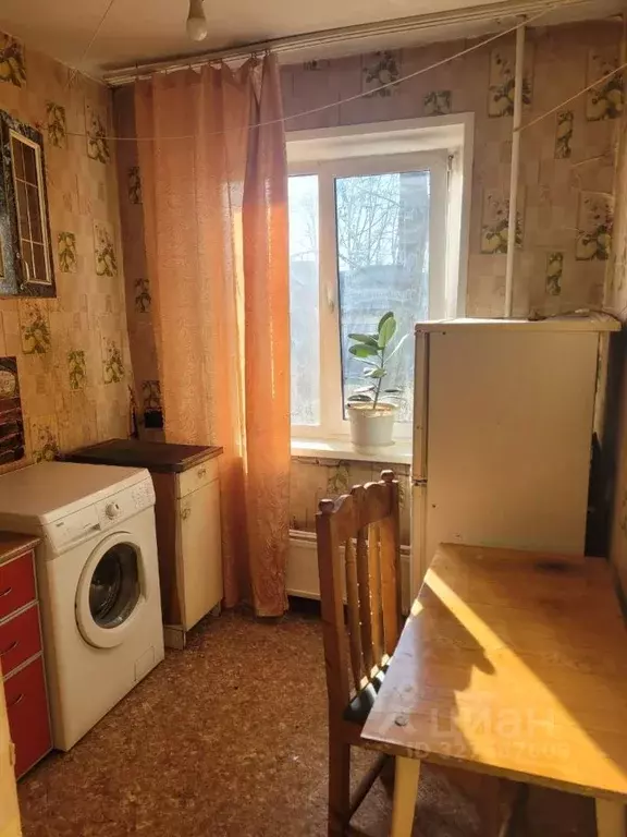 1-к кв. Хакасия, Абакан Аскизская ул., 166 (32.0 м) - Фото 2