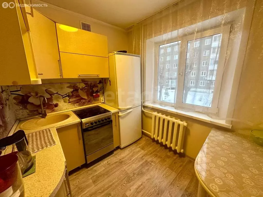 3-комнатная квартира: Ачинск, 3-й микрорайон, 14 (62.9 м) - Фото 1