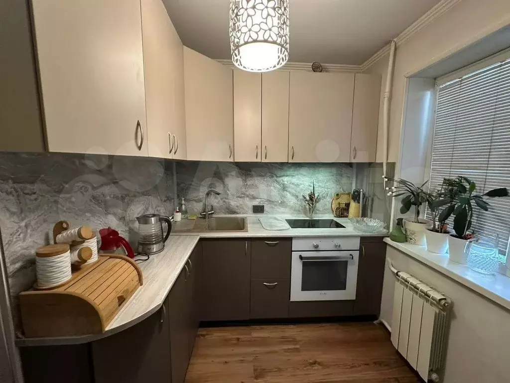 2-к. квартира, 50 м, 2/5 эт. - Фото 0