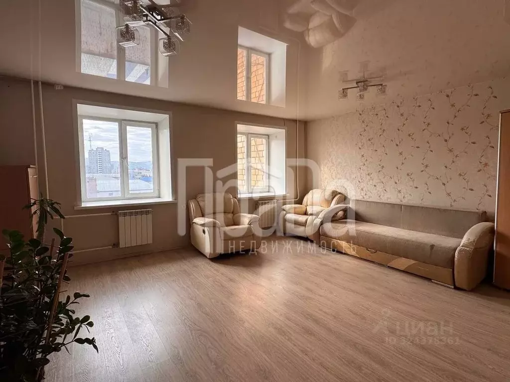 4-к кв. Красноярский край, Красноярск ул. Охраны Труда, 3 (110.0 м) - Фото 1