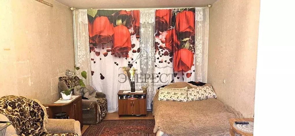 1-к кв. Белгородская область, Старый Оскол Буденного мкр, 6 (39.0 м) - Фото 2