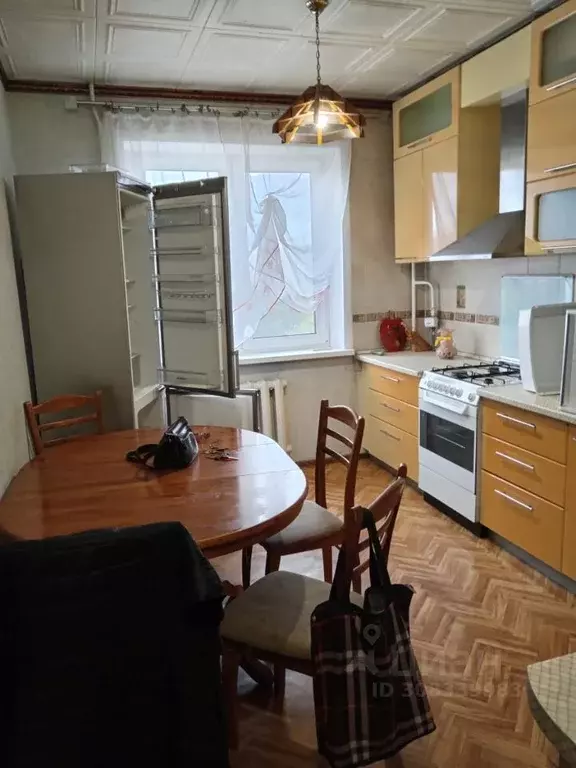 3-к кв. Саратовская область, Энгельс Степная ул., 37 (63.0 м) - Фото 0