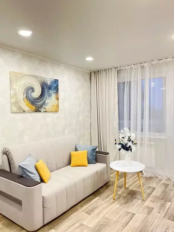 2-к кв. Белгородская область, Губкин ул. Космонавтов, 5 (55.0 м) - Фото 1