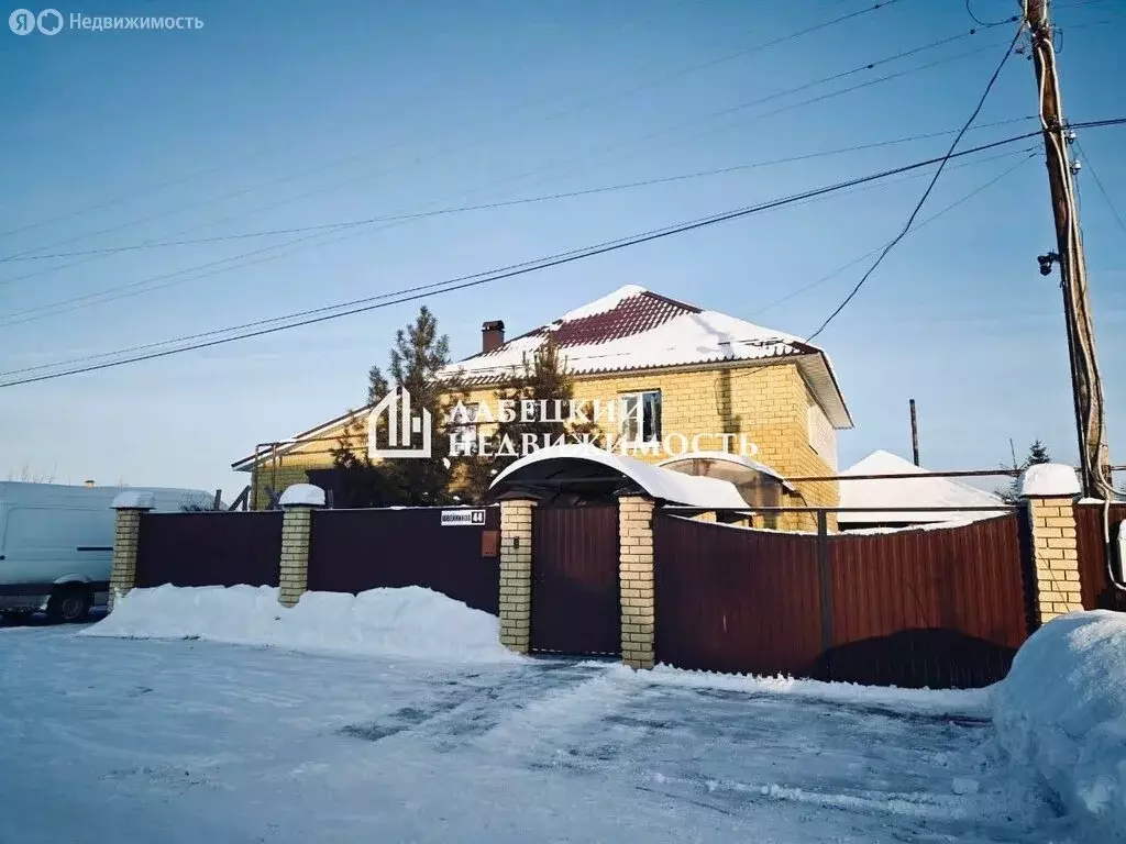 Дом в Каменск-Уральский, микрорайон Старый Каменск, улица Швейников, ... - Фото 1