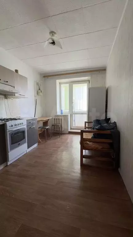 1-к. квартира, 45 м, 4/10 эт. - Фото 1