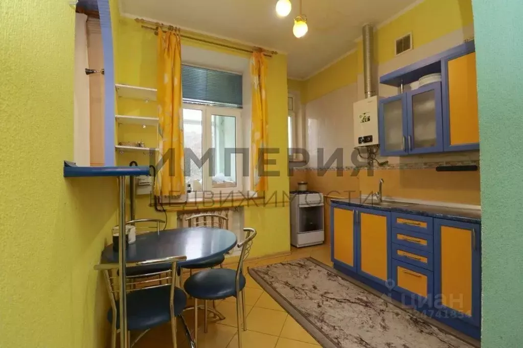 2-к кв. Крым, Симферополь ул. Павленко, 1/7 (60.7 м) - Фото 1