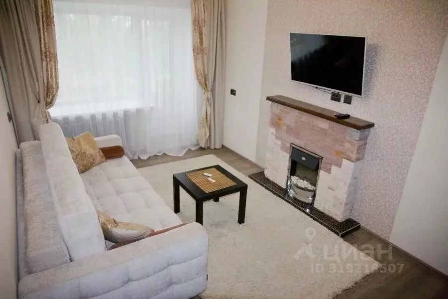 2-к кв. Пермский край, Березники ул. Ломоносова, 17 (42.0 м) - Фото 0