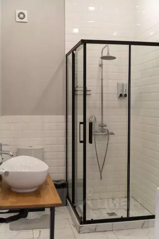 Дом в Крым, Сакский район, Молочненское с/пос, с. Витино ул. ... - Фото 2