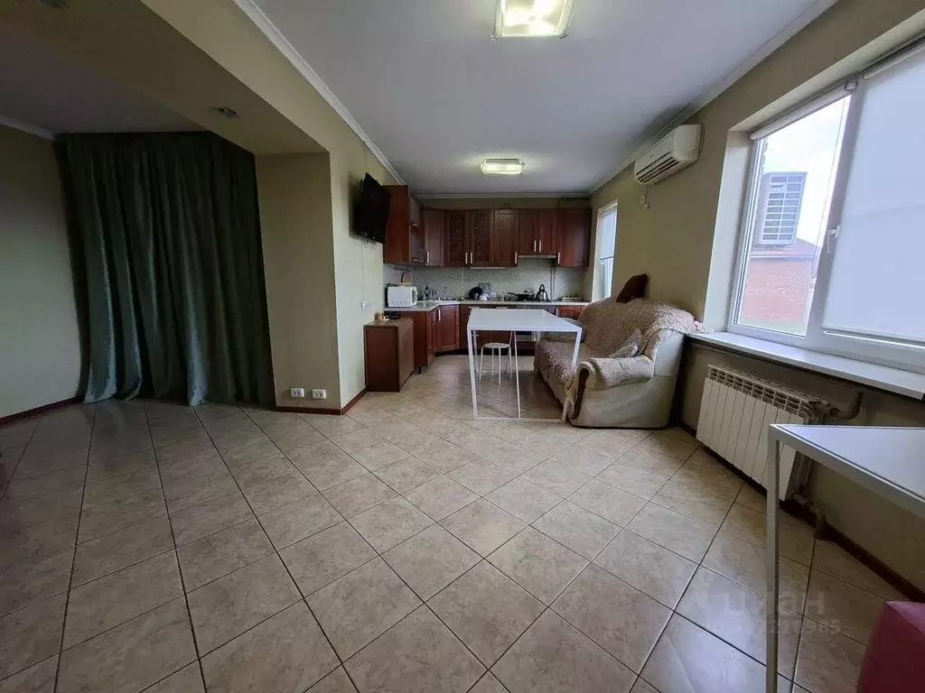 Дом в Краснодарский край, Динской район, Новотитаровская ст-ца ... - Фото 1