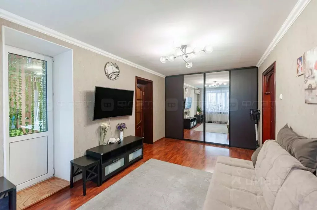 3-к кв. Татарстан, Казань ул. Татарстан, 52 (52.8 м) - Фото 1