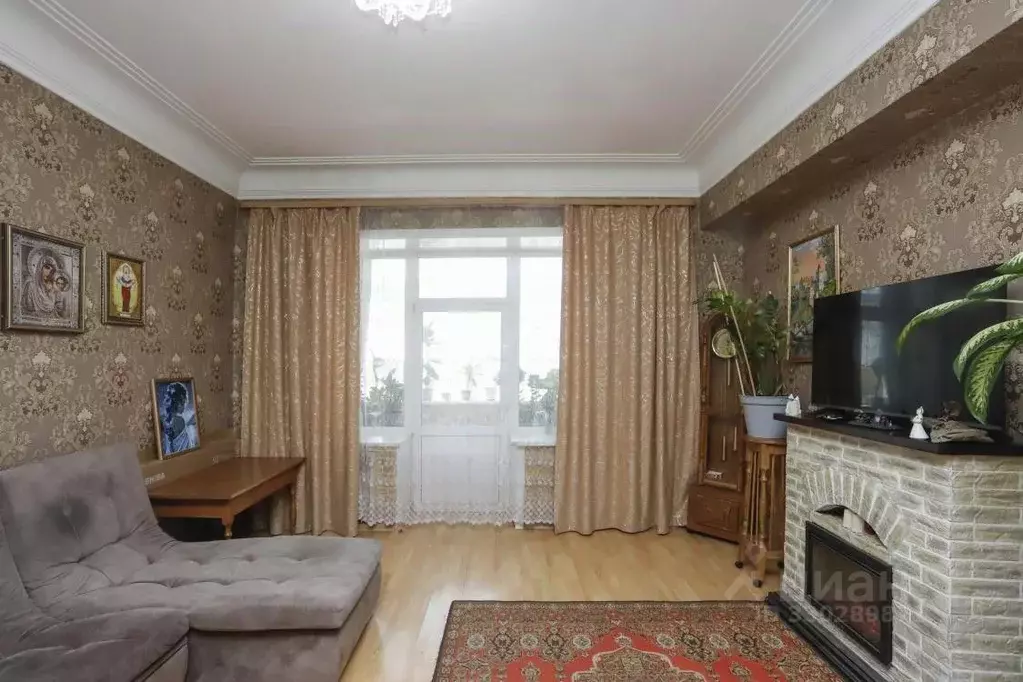4-к кв. Иркутская область, Иркутск ул. Сибирских Партизан, 4 (90.0 м) - Фото 0