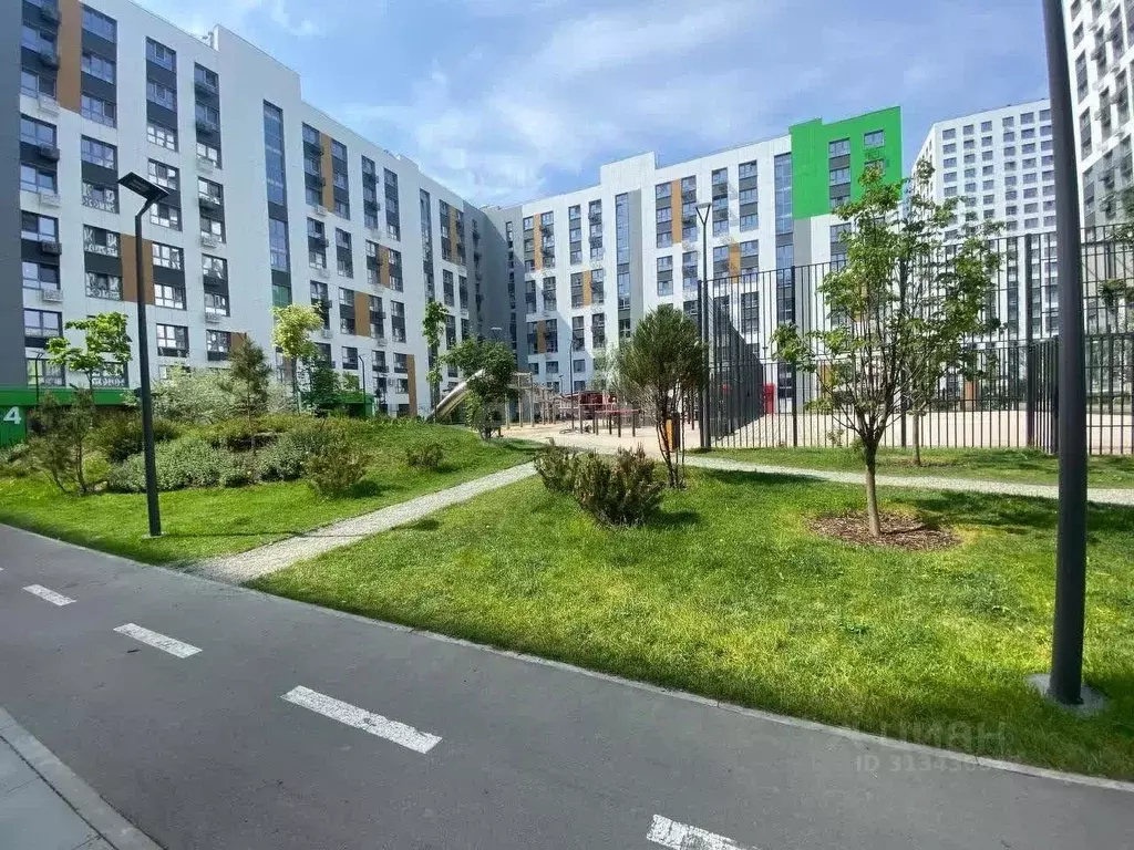 1-к кв. Татарстан, Казань ул. Азата Аббасова, 23А (33.6 м) - Фото 0