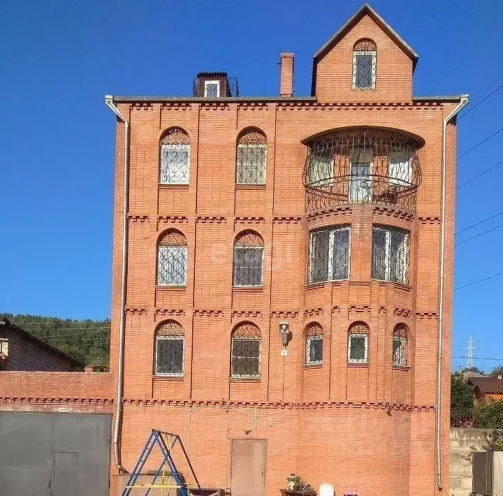 Дом в Красноярский край, Красноярск Сибирская ул., 33Б (392 м) - Фото 1