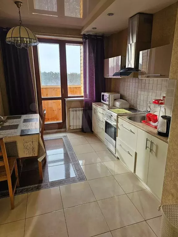 1-к. квартира, 37 м, 8/17 эт. - Фото 0