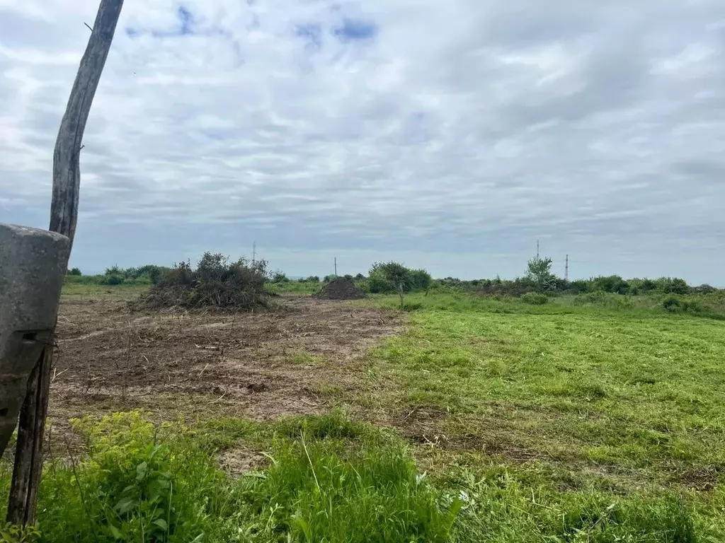 Участок в Чеченская республика, Урус-Мартановский район, с. Алхазурово ... - Фото 1