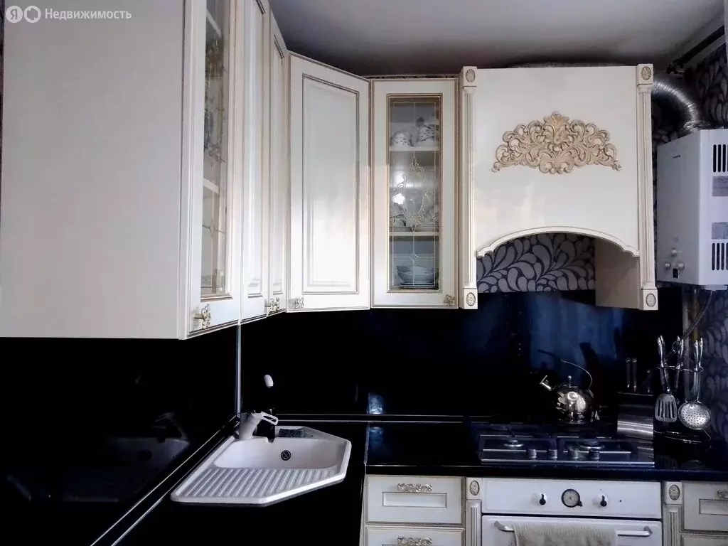 3-комнатная квартира: Волгоград, улица Быстрова, 82 (62.2 м) - Фото 2