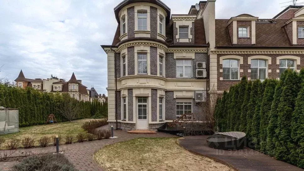 Таунхаус в Московская область, Красногорск городской округ, с. ... - Фото 1