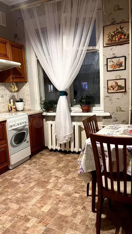 2-к. квартира, 56 м, 5/5 эт. - Фото 0