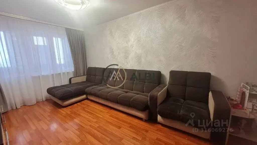 2-к кв. Башкортостан, Уфа Айская ул., 60/1 (53.8 м) - Фото 1