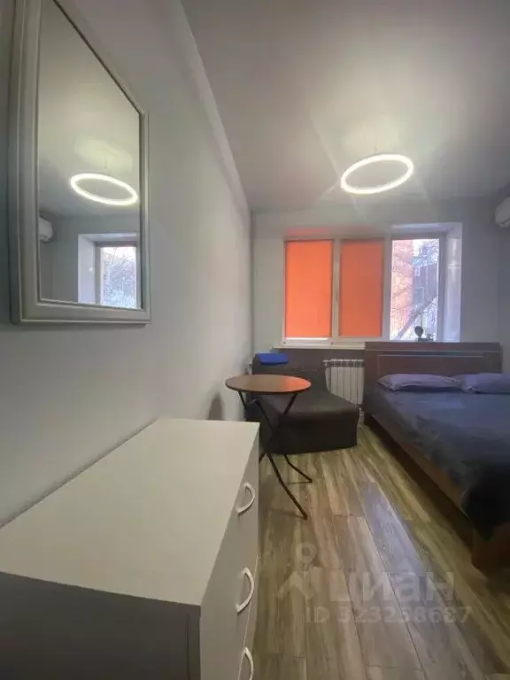 Комната Приморский край, Владивосток Трудовой пер., 13 - Фото 1