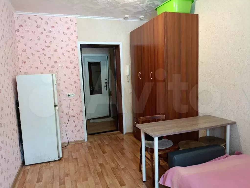 Комната 11,6 м в 4-к., 1/5 эт. - Фото 1