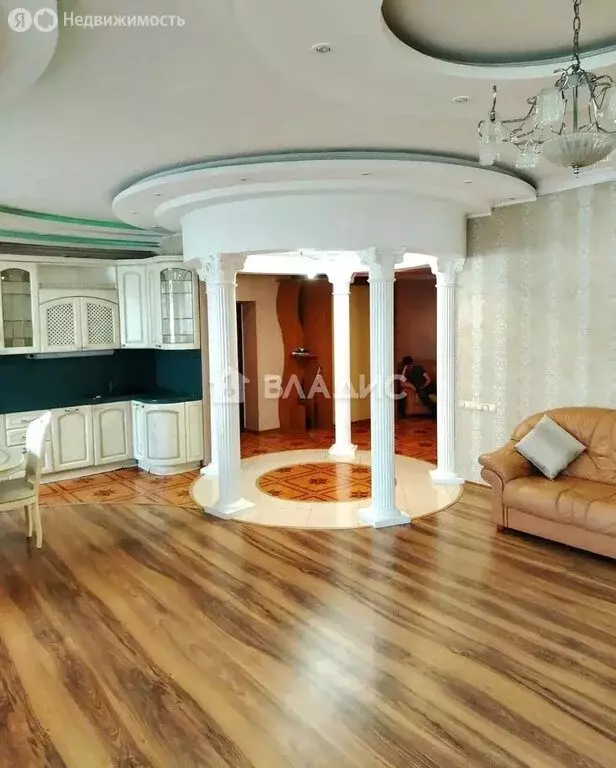 2-комнатная квартира: Чита, Ингодинская улица, 8 (138.6 м) - Фото 1