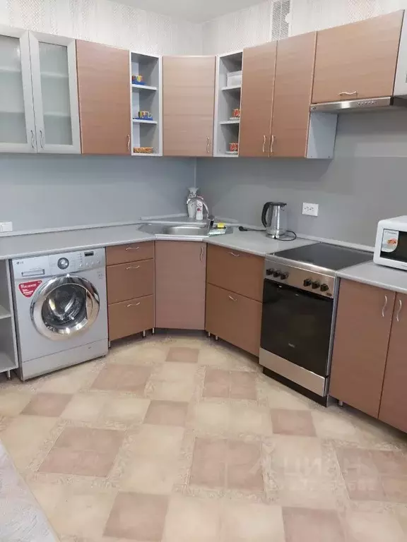 1-к кв. Тюменская область, Тюмень Таврическая ул., 9б (46.0 м) - Фото 0