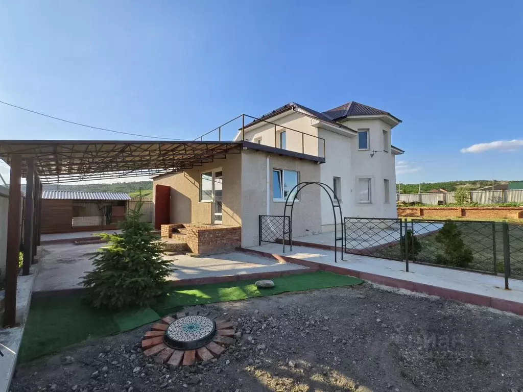 Дом в Саратовская область, Саратов ул. Нижняя Рокотовская, 16 (170 м) - Фото 1