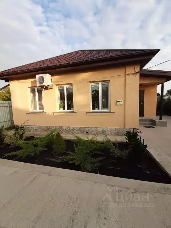 Дом в Крым, Керчь ул. Аджимушкайская (70 м) - Фото 1