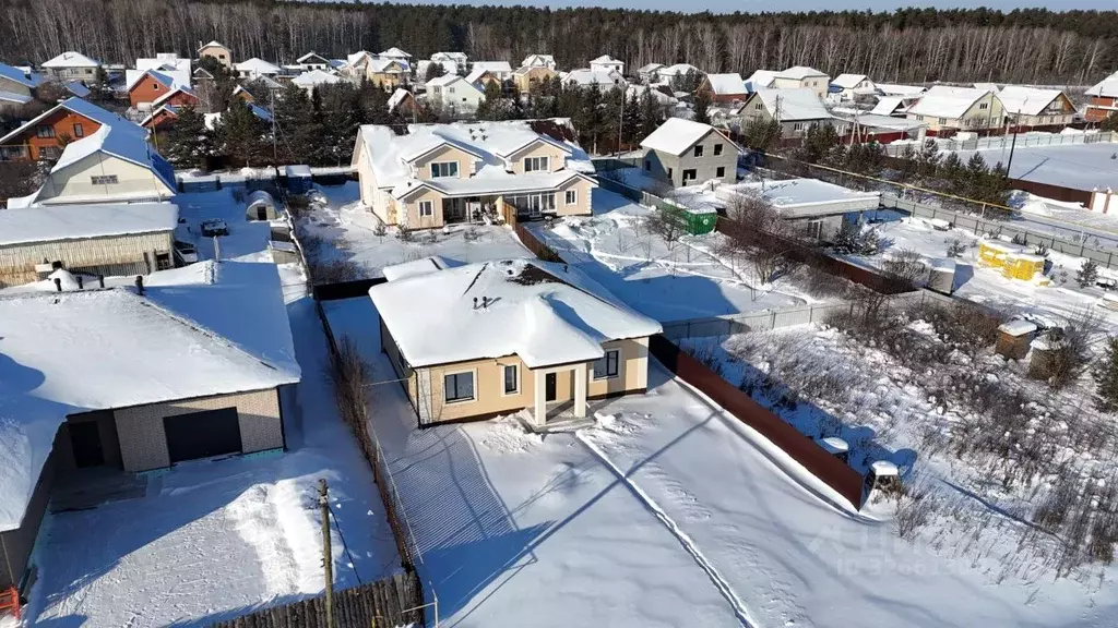 Дом в Свердловская область, Сысертский муниципальный округ, пос. ... - Фото 1