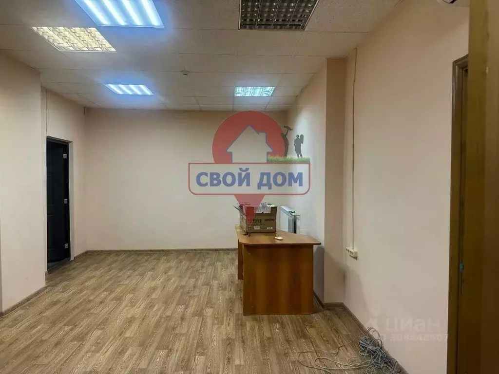 Помещение свободного назначения в Оренбургская область, Орск просп. ... - Фото 1