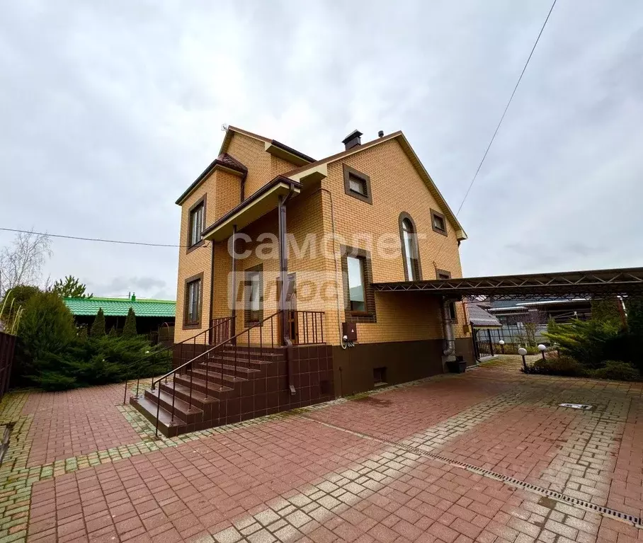Дом в Краснодарский край, Ейск Ромашковая ул., 112 (210 м) - Фото 0